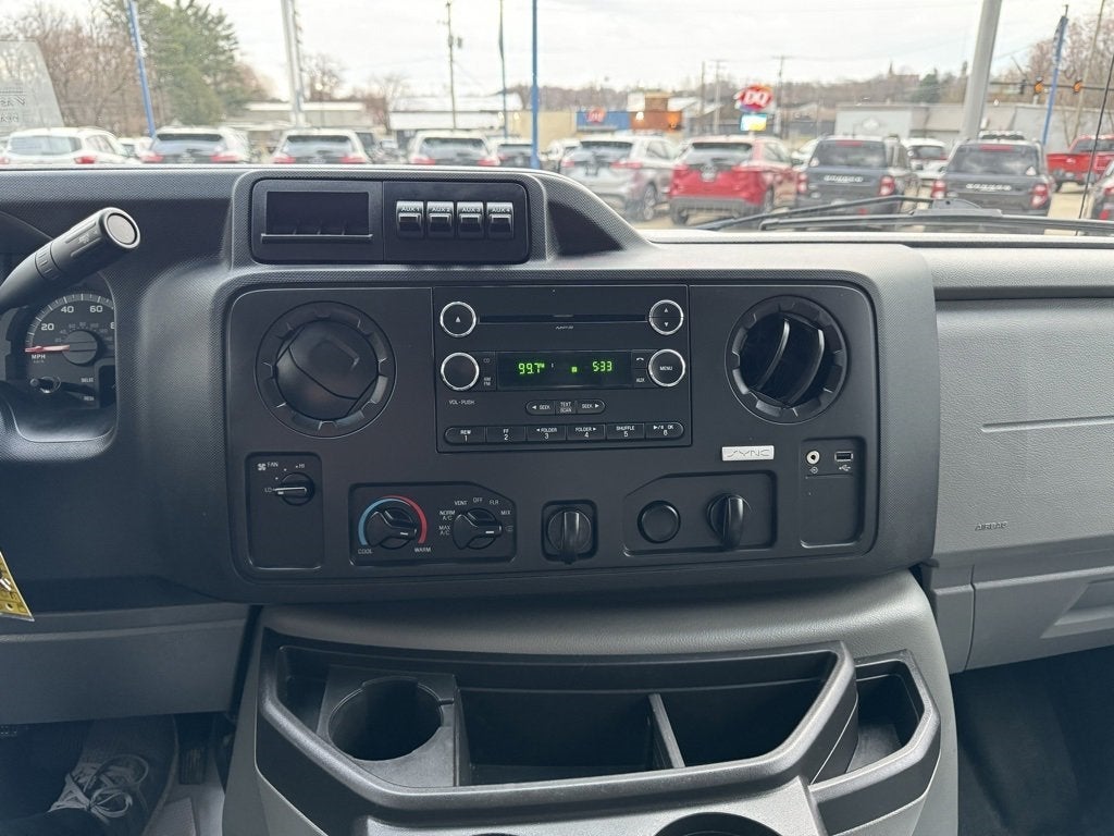 2019 Ford E-350 Cutaway Base
